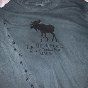 Long sleeve: The Black Moose